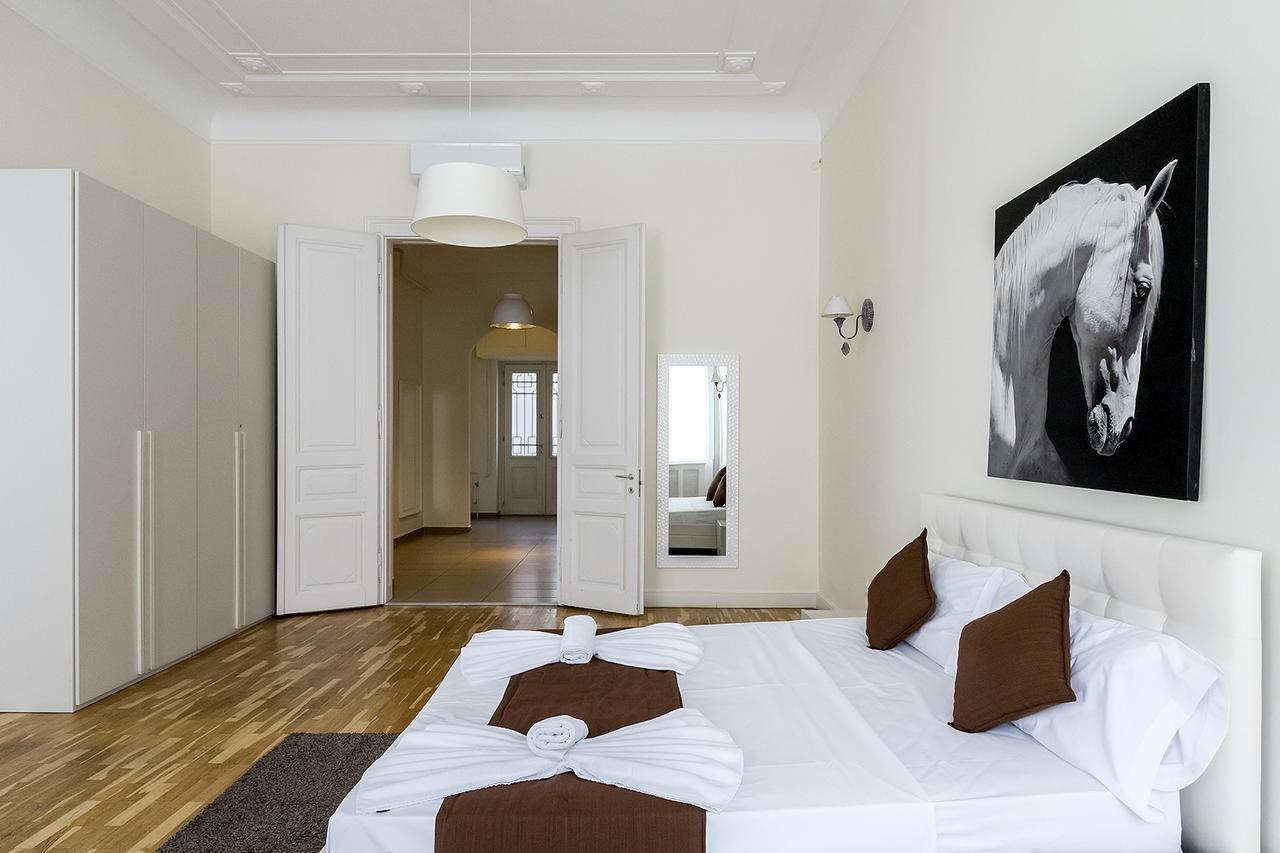 Luxury & Panorama Apartments บูดาเปสต์ ภายนอก รูปภาพ